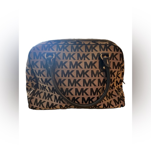 FIRE SALE 🔥🔥 Michael Kors MK Satchel Bowling Bag Tote Medium/Large Size - Picture 3 of 15